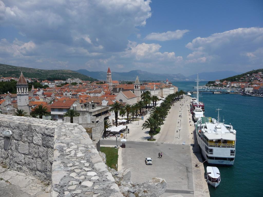 Apartments Town Trogir Exteriör bild